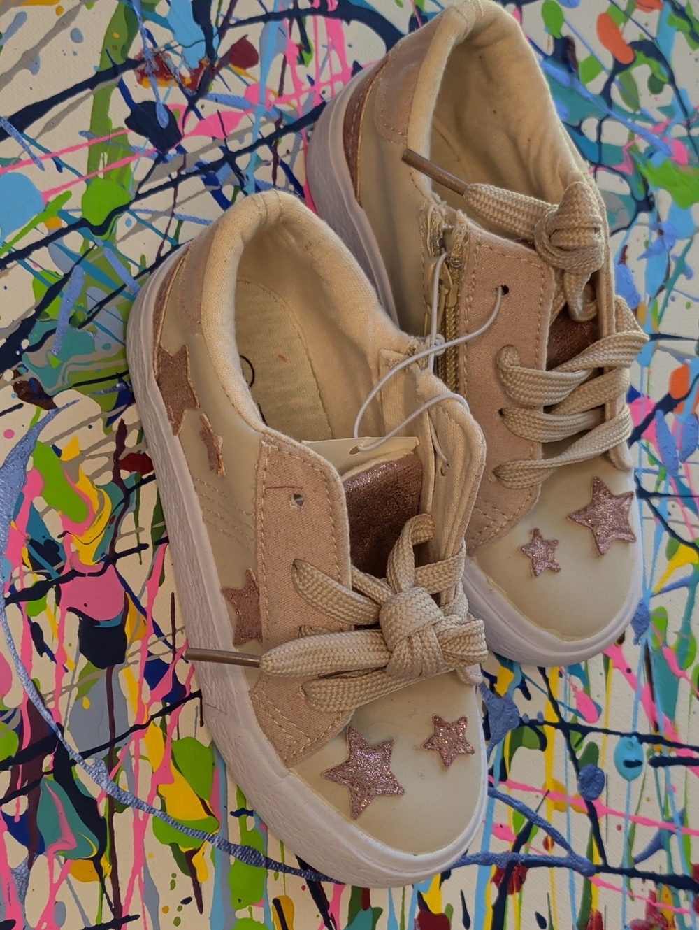 Girls Beige Sneakers with Pink Glitter Stars - Casual Lace-Up
